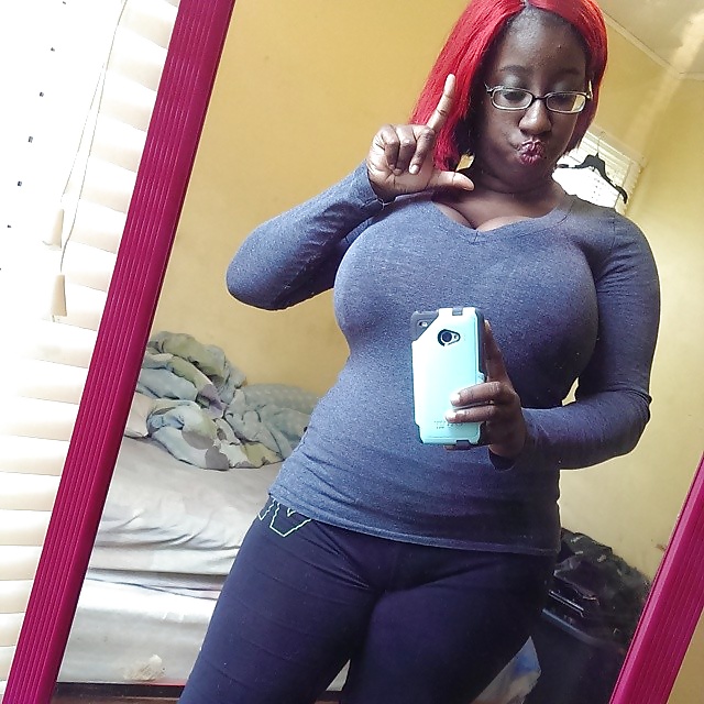 Ninah aka syn (titty time)
 #32027557