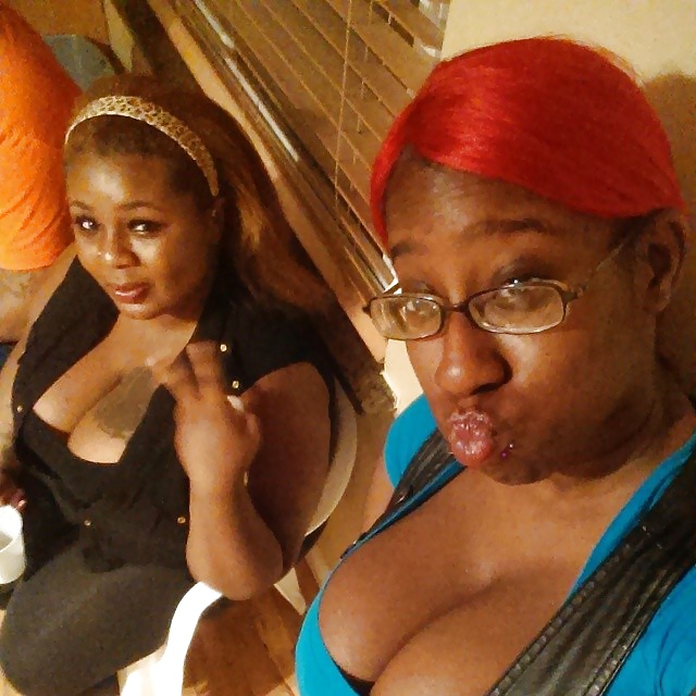 Ninah aka syn (titty time)
 #32027566
