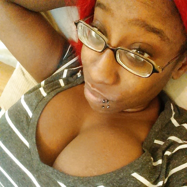 Ninah aka syn (titty time)
 #32027571