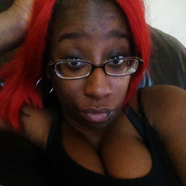 Ninah aka syn (titty time)
 #32027572
