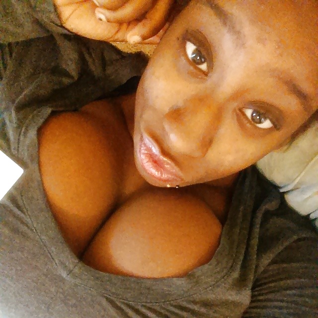 Ninah aka syn (titty time)
 #32027575