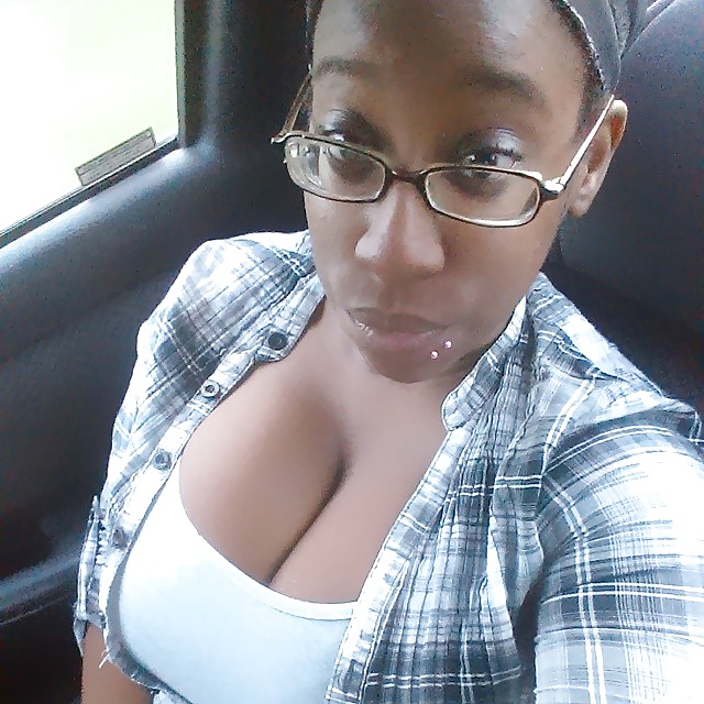 Ninah aka syn (titty time)
 #32027588