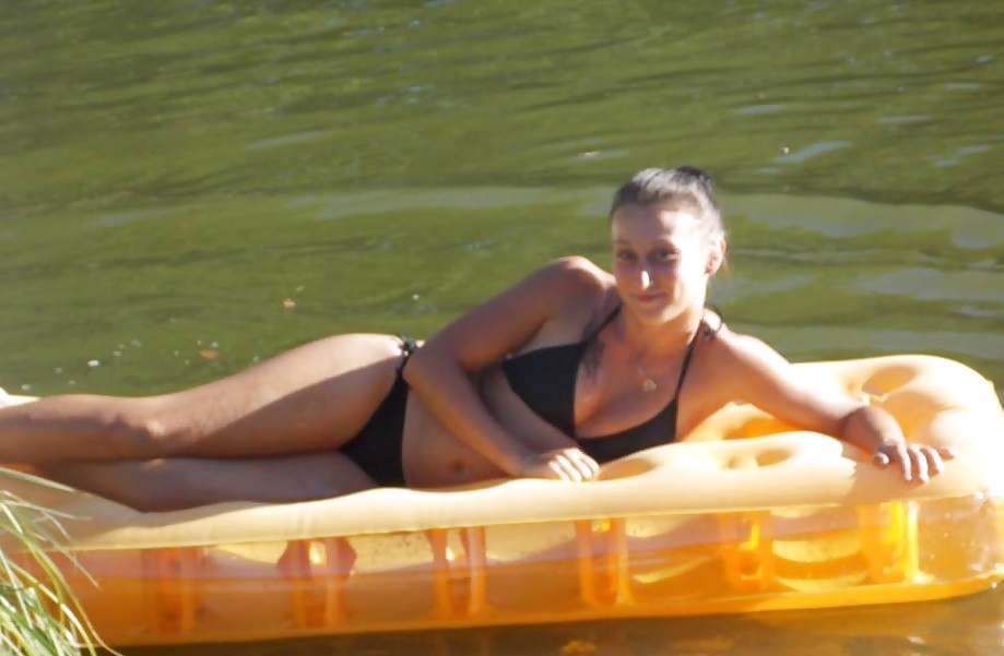 Filles de Badoo #40318008