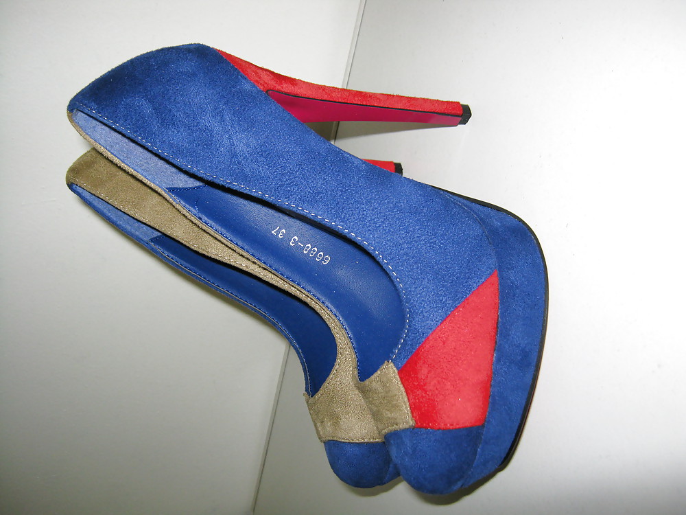 Bkue heels #26259374