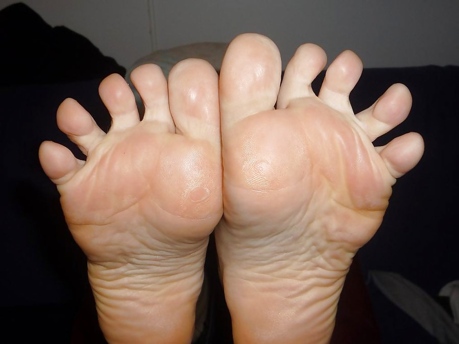 Gentle toes love #34743724
