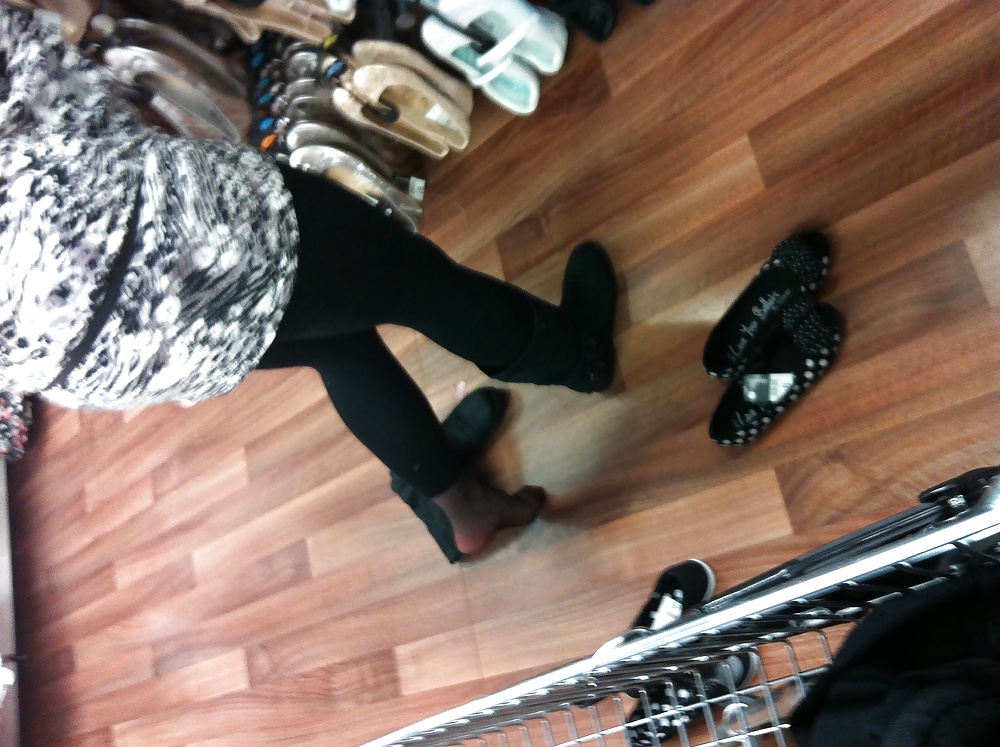 Em Versuchen, Auf Schuhe In ASDA, Schwarze Strumpfhose #34466449
