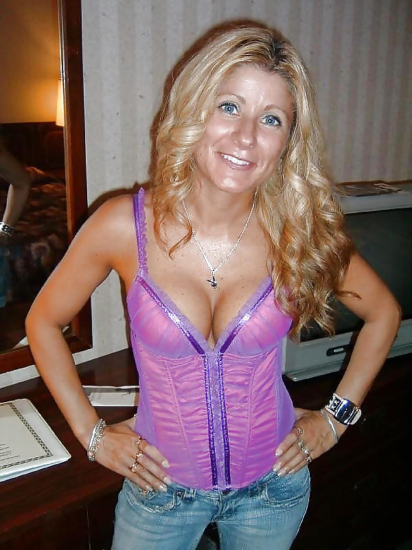 ランダムな妻たち
 #32188547