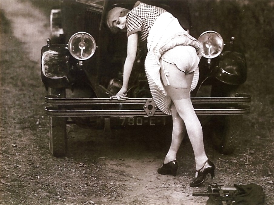 Vintage Dame Und Wagen-num-001 #27030330