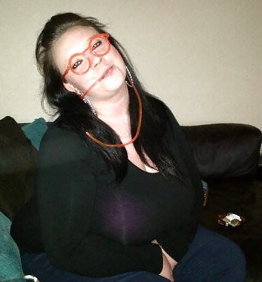 Inglesa con un enorme estante
 #40474500