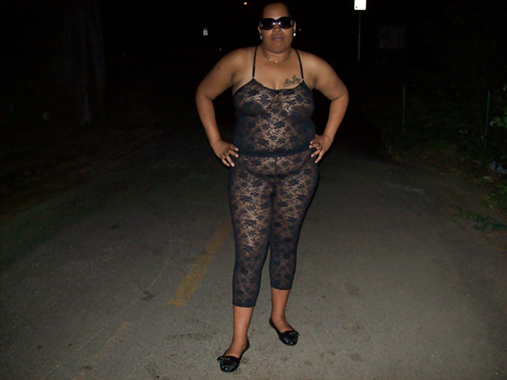 Bbw Noir Clignotant En Public #39024839