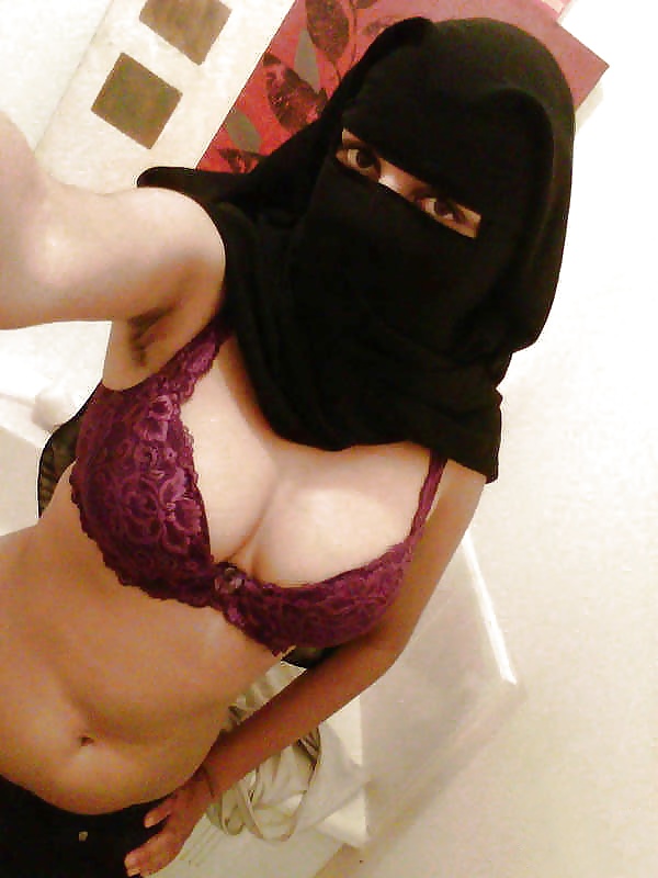 アラブの少女たち 4u ( hijab collections - part 2 )
 #32877988