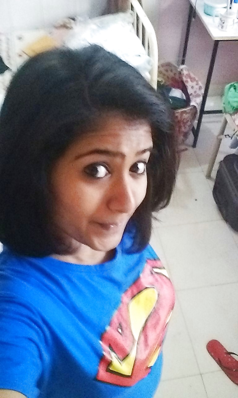 胸の張った女の子
 #39369231