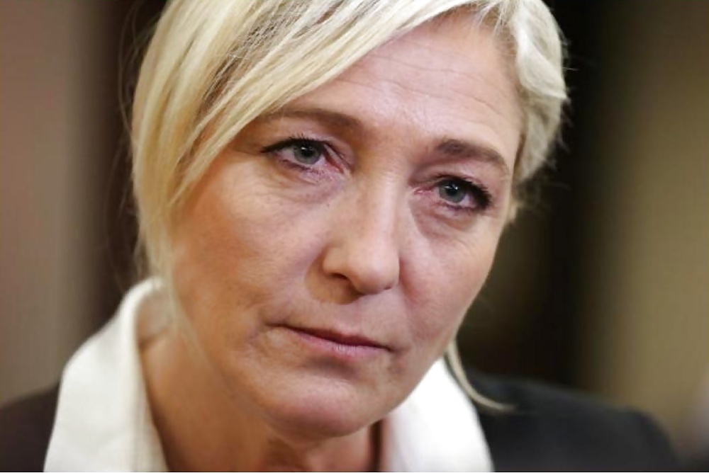 Acabo de masturbarme con Marine Le Pen
 #35064489