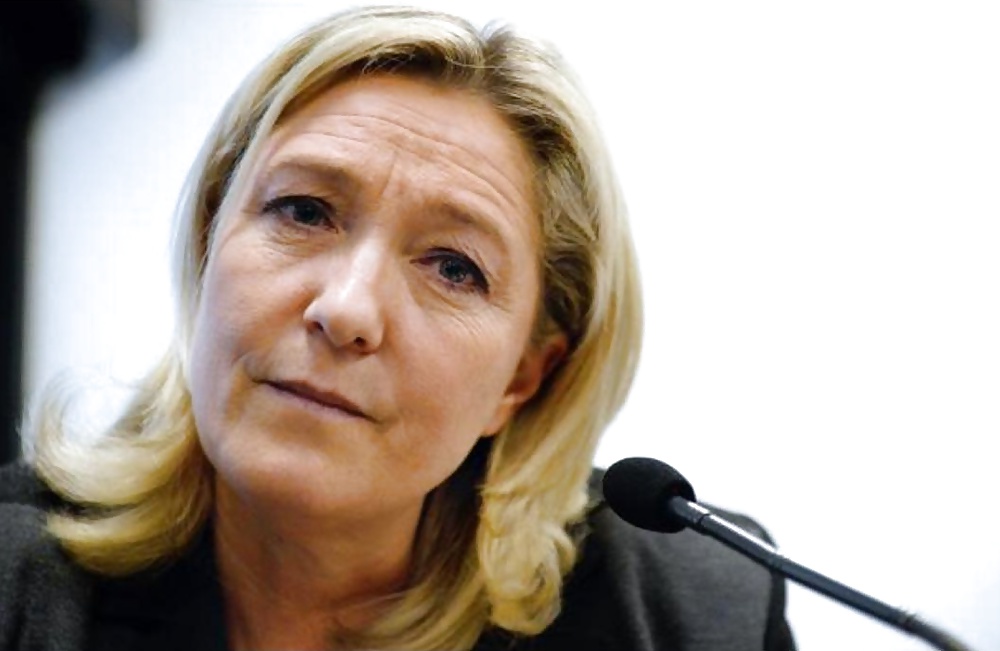 Acabo de masturbarme con Marine Le Pen
 #35064496