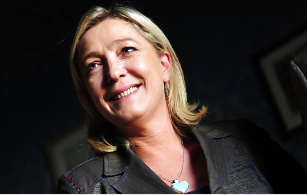 Acabo de masturbarme con Marine Le Pen
 #35064531