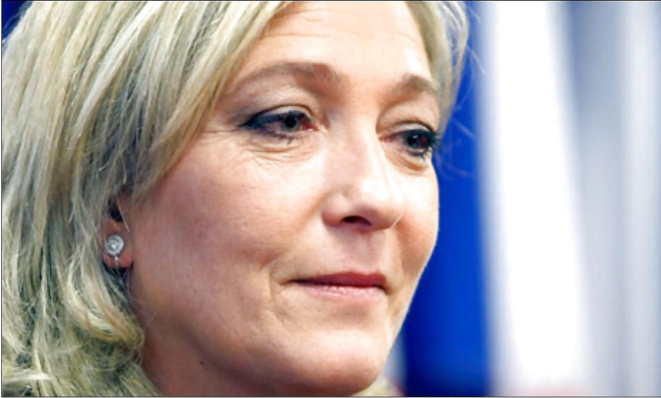 Acabo de masturbarme con Marine Le Pen
 #35064563