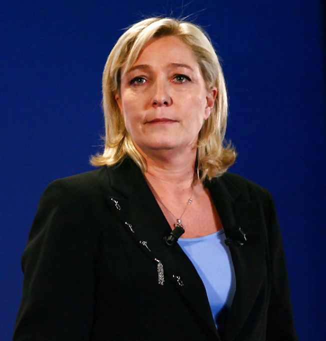 Acabo de masturbarme con Marine Le Pen
 #35064578