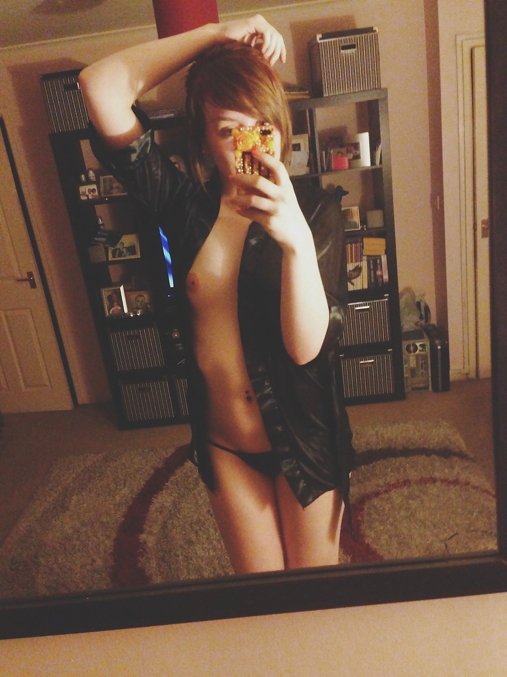 Gabby young uk teen girl amateur tits self-shot facebook
 #27939523