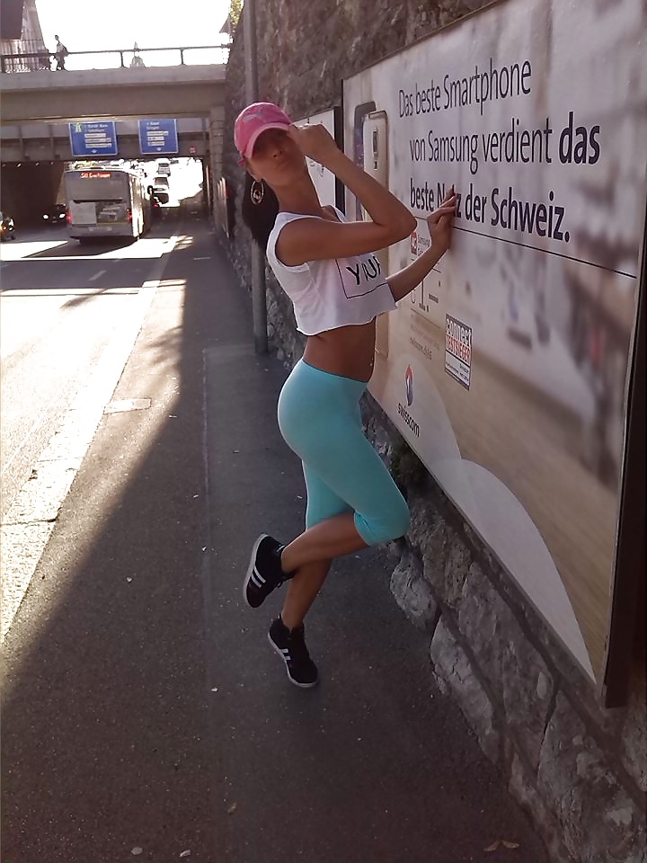 Najveca drolja u gradu adna - biggest slut in my town adna
 #31632970