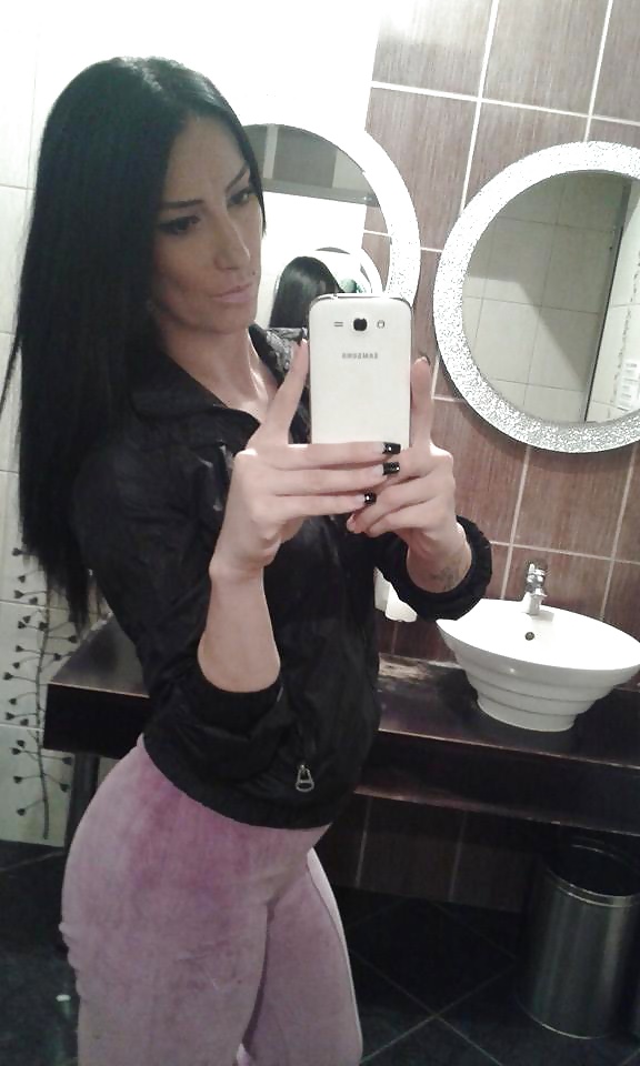 Najveca drolja u gradu Adna - Biggest slut in my town Adna #31632977