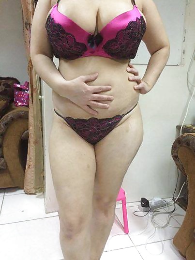 Perra árabe
 #27530162