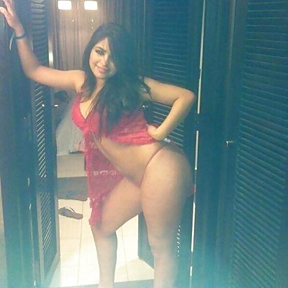 Perra árabe
 #27530425