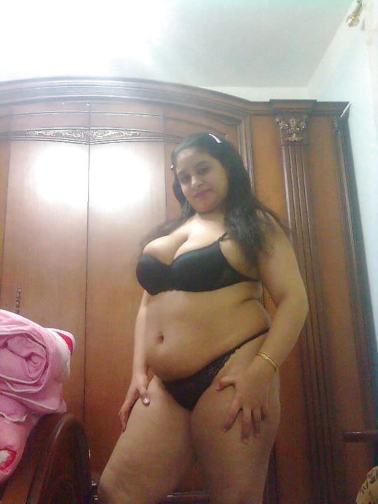 Perra árabe
 #27530599