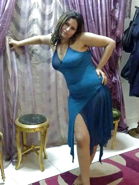 Perra árabe
 #27530838