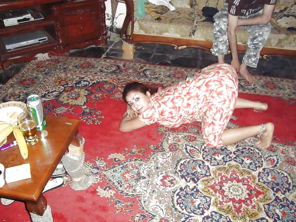 Perra árabe
 #27531310