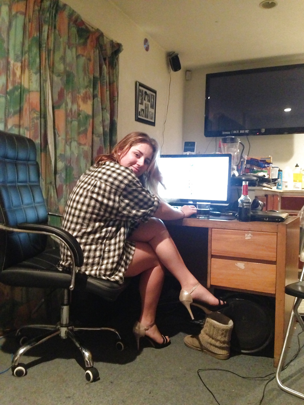 The girlfriend #1
 #32296592