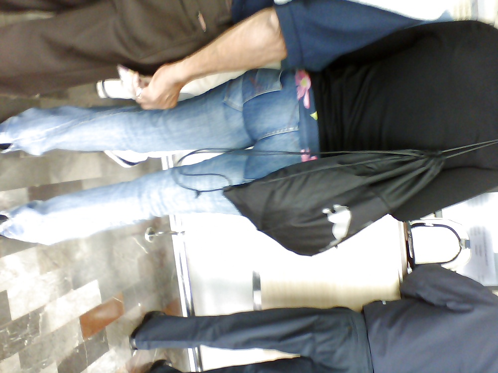 Gesäß Im Terminal #27288526
