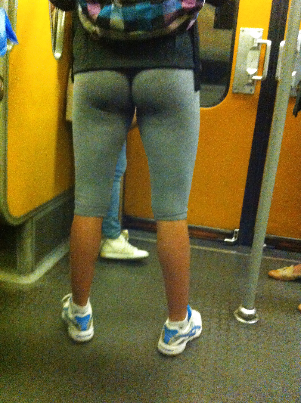 Best fucking ass i ever saw in the metro #31170383