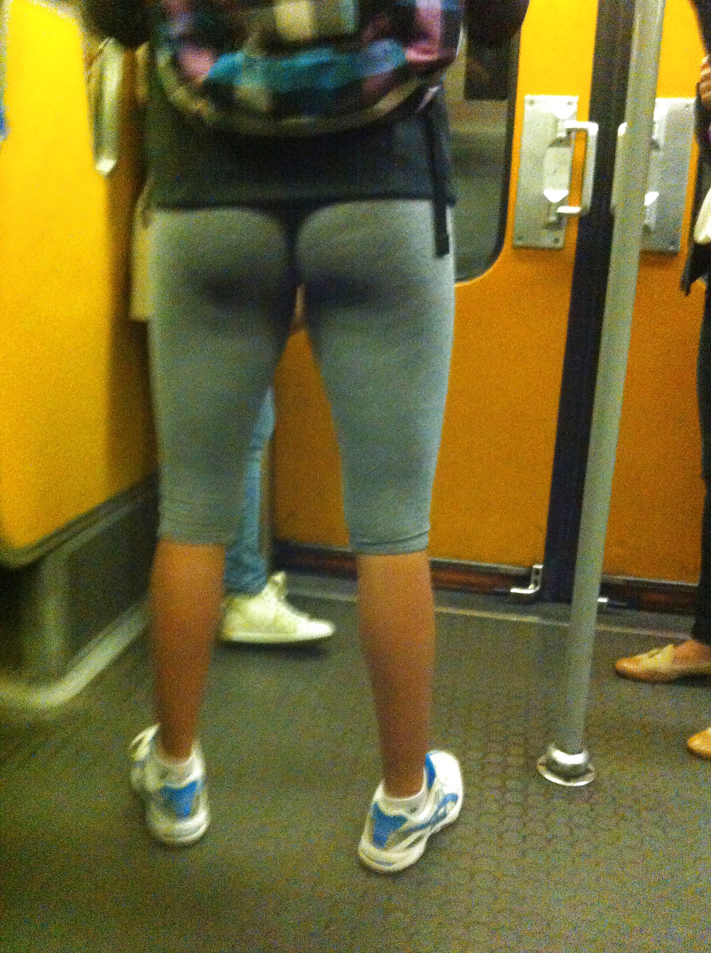 Best fucking ass i ever saw in the metro #31170386