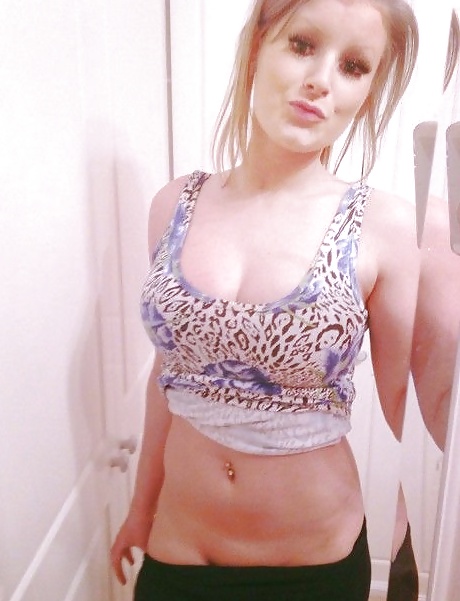 Stripping and posing #32855567