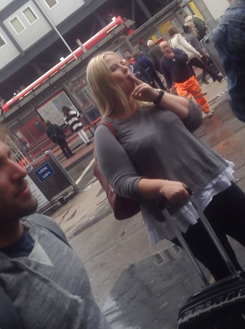 Sexy fumando
 #27594165