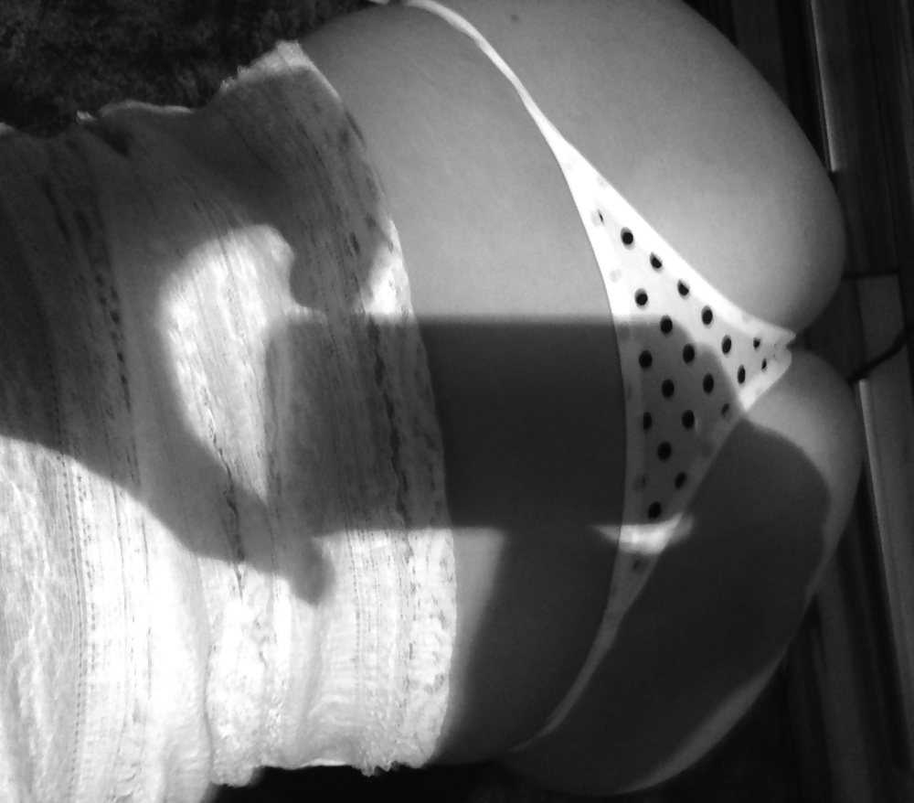 Nueva prueba de tangas con enorme corrida
 #40181391