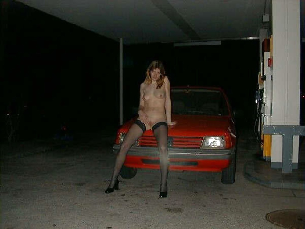 Chicas sexy con coches y motos 2 por twistedworlds
 #34687271