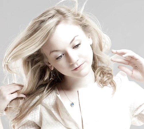 Emily Kinney #36860463