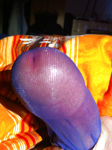 Verpackt er schwanz 
 #34799853