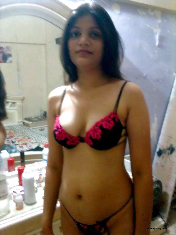 Chica amateur india
 #34837836