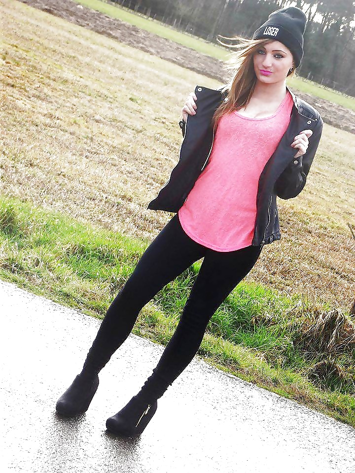 Insultez hard ce deversoir a foutre!! #40798372