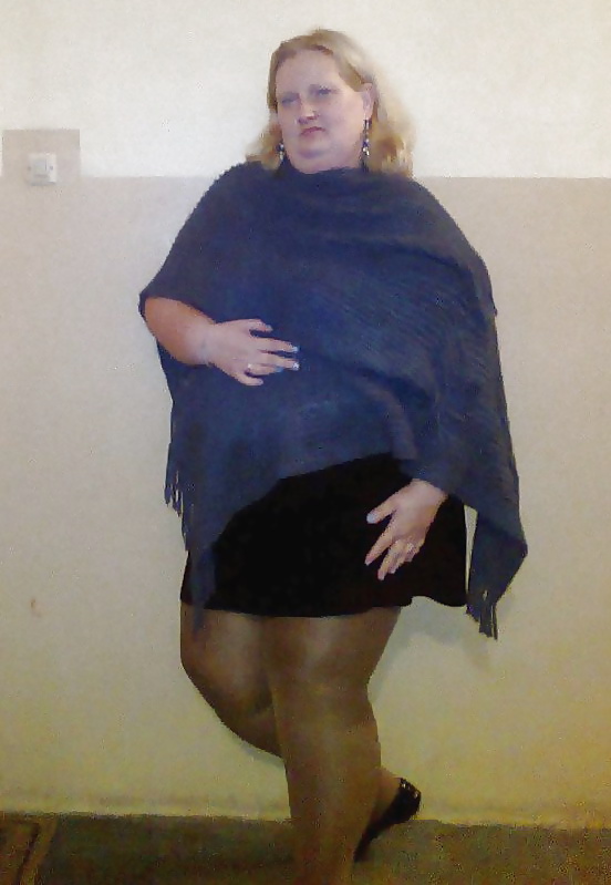 Full thighs in the mini 26 #24219872