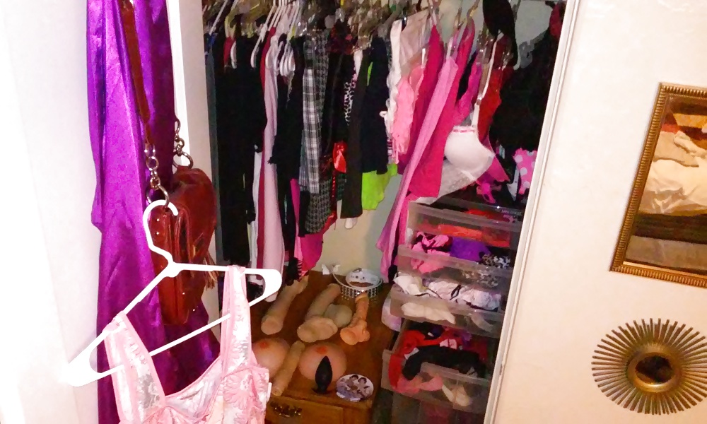 Lisa's closet and other Crossdressing fun #40740762