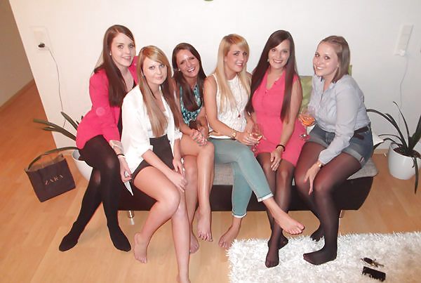 Geile Teens Und Milfs In Nylons! #37476010