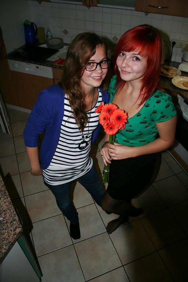 Geile Teens Und Milfs In Nylons! #37476058