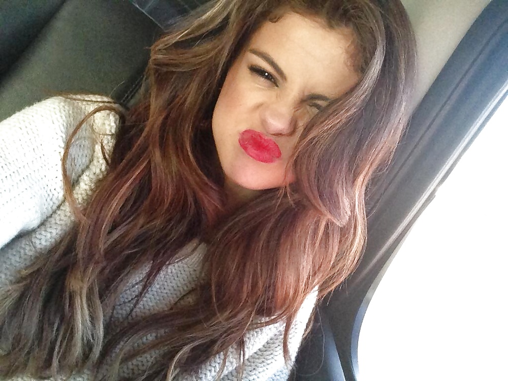 Selena Gomez - Die Beste Schlampe Für Einen Blowjob #27297207