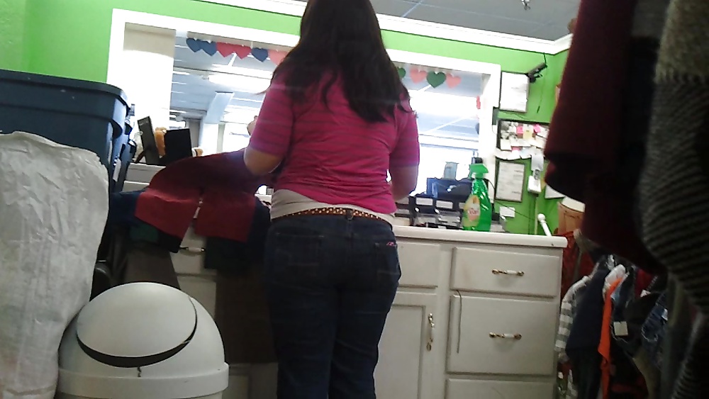 Jeans cándidos 23
 #28124799