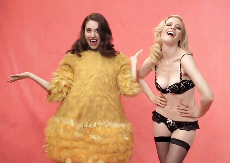 Communauté - Alison Brie & Gillian Jacobs #35265138