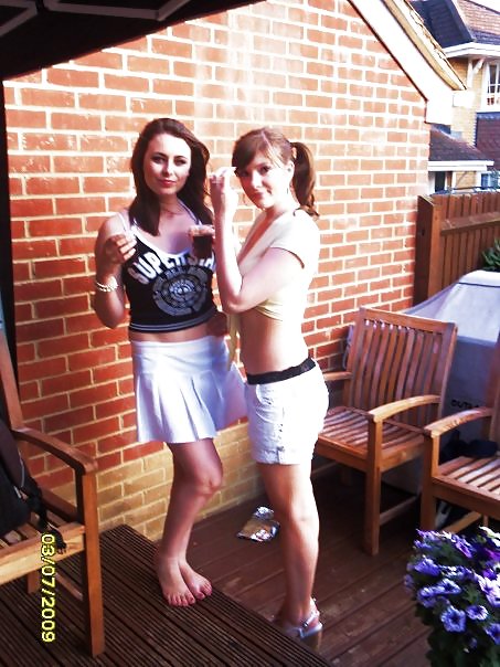 Jóvenes apretados faldas apretadas 11
 #34653271