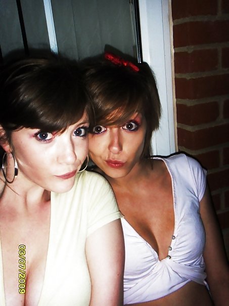 Jóvenes apretados faldas apretadas 11
 #34653285